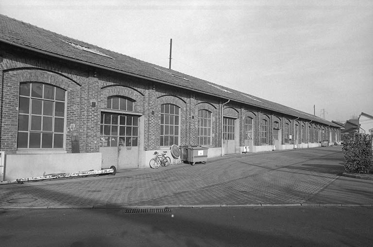 Charpenterie et charronnerie vues de l'est. © Frédéric Pillet / Région Bourgogne-Franche-Comté, Inventaire du patrimoine - 1999