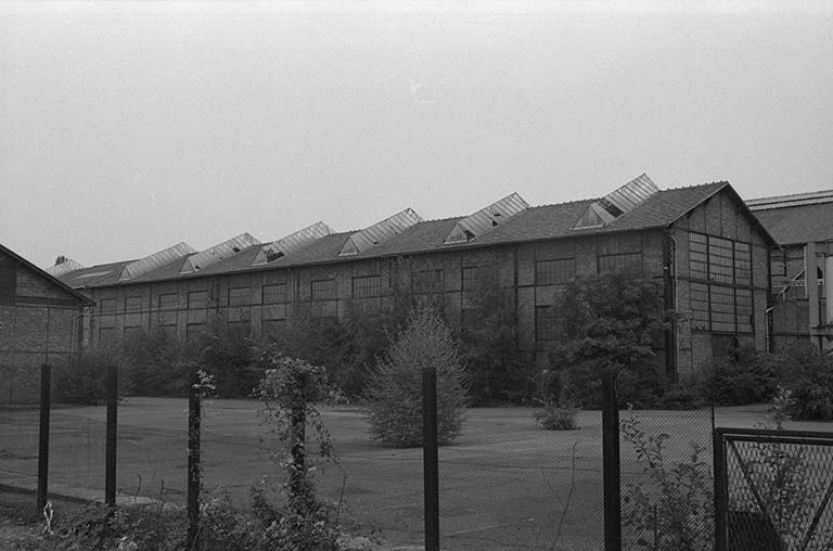 Entrepôt du premier quart du XXe siècle, vu de l'Est. © Frédéric Pillet / Région Bourgogne-Franche-Comté, Inventaire du patrimoine - 1999