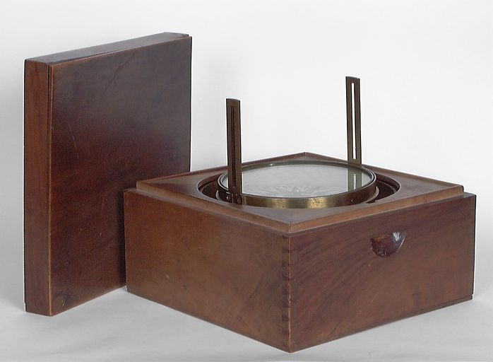  instrument de mesure des angles pour le repérage des points cardinaux © Michel Thierry / Région Bourgogne-Franche-Comté, Inventaire du patrimoine - 2000