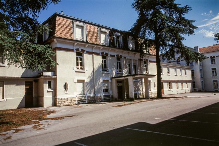 Vue du pavillon central. © Jean-Luc Duthu / Région Bourgogne-Franche-Comté, Inventaire du patrimoine - 2000