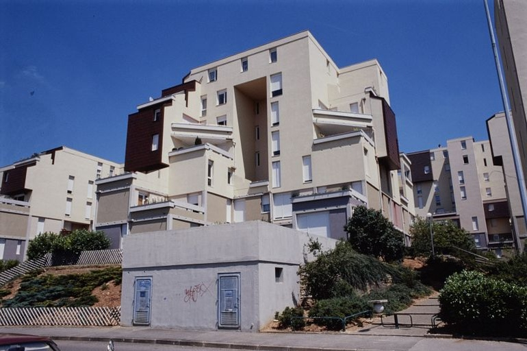  cité © Jean-Luc Duthu / Région Bourgogne-Franche-Comté, Inventaire du patrimoine - 2000
