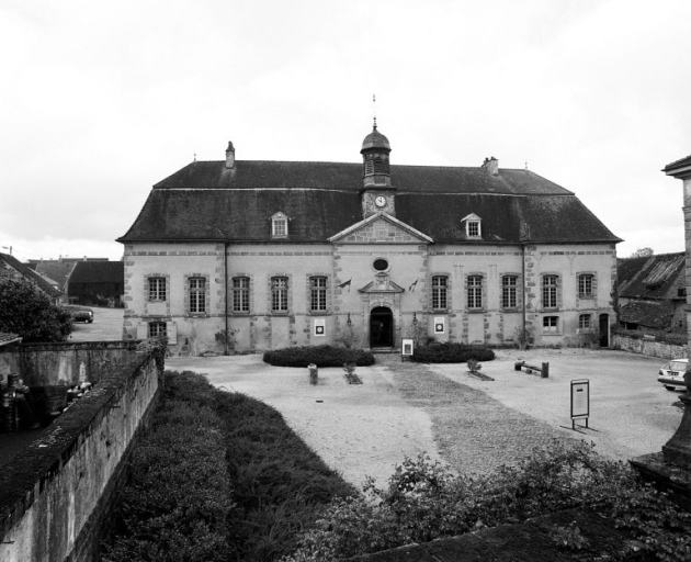  hôpital © Jean-Luc Duthu / Région Bourgogne-Franche-Comté, Inventaire du patrimoine - 2001