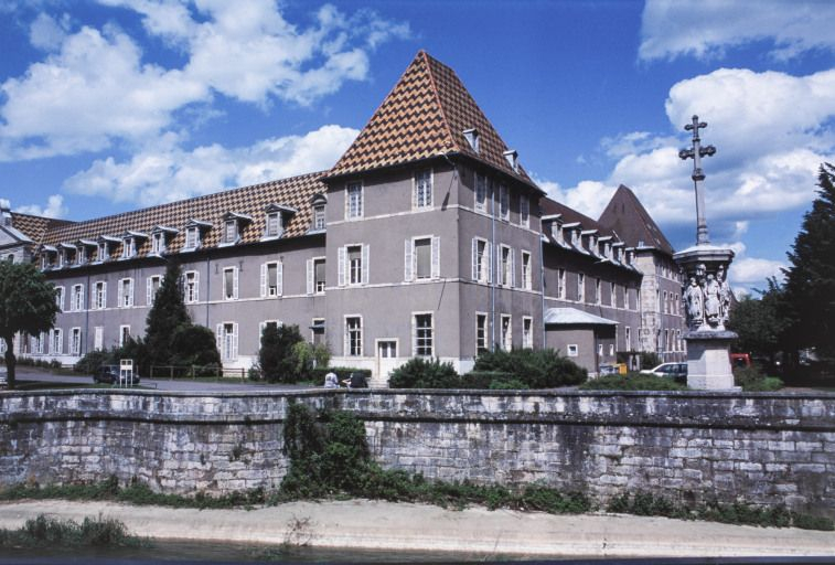 Vue prise du sud-ouest. © Jean-Luc Duthu / Région Bourgogne-Franche-Comté, Inventaire du patrimoine - 2001