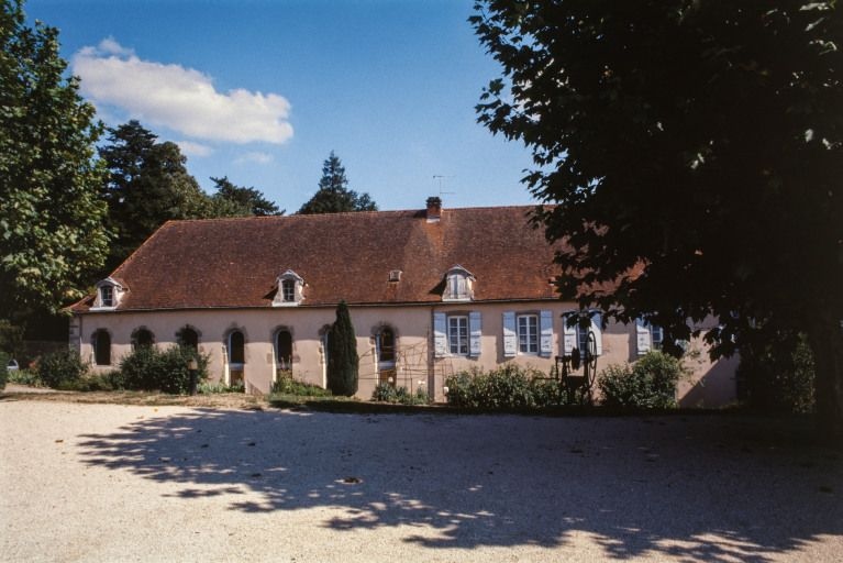 Vue générale de l'ancien hôpital, façade postérieure. © Jean-Luc Duthu / Région Bourgogne-Franche-Comté, Inventaire du patrimoine - 2001