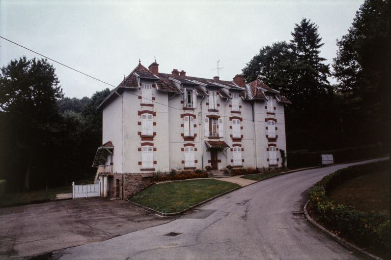 Pavillons. © Jean-Luc Duthu / Région Bourgogne-Franche-Comté, Inventaire du patrimoine - 2001