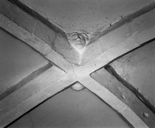 Bas-côté droit (sud), détail de la voûte. © Michel Rosso / Région Bourgogne-Franche-Comté, Inventaire du patrimoine - 2001