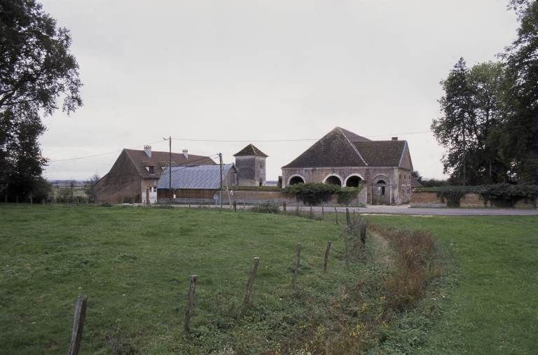 Vue d'ensemble. © Michel Rosso / Région Bourgogne-Franche-Comté, Inventaire du patrimoine - 2001