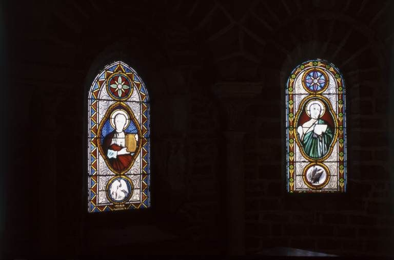 Partie gauche de l'abside du choeur. © Michel Rosso / Région Bourgogne-Franche-Comté, Inventaire du patrimoine - 2001