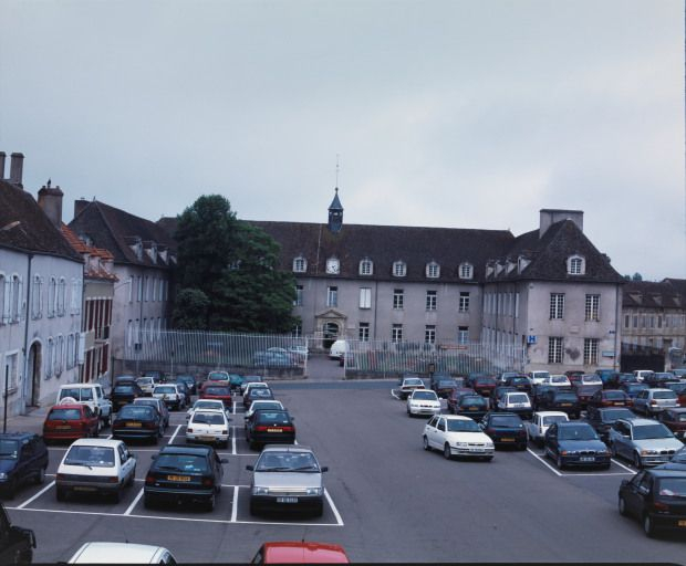 Elévation antérieure. © Jean-Luc Duthu / Région Bourgogne-Franche-Comté, Inventaire du patrimoine - 2001