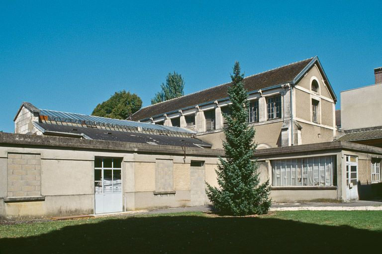 Institut de formation. © Jean-Luc Duthu / Région Bourgogne-Franche-Comté, Inventaire du patrimoine - 2001