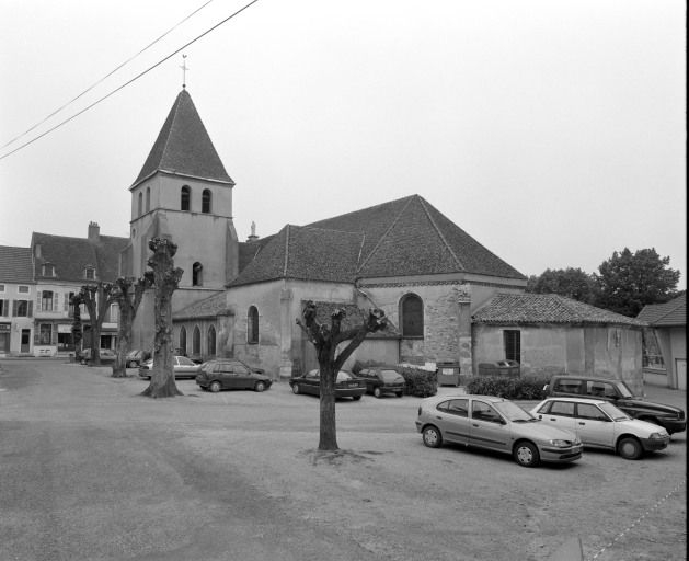 Elévation droite et chevet. © Michel Rosso / Région Bourgogne-Franche-Comté, Inventaire du patrimoine - 2002