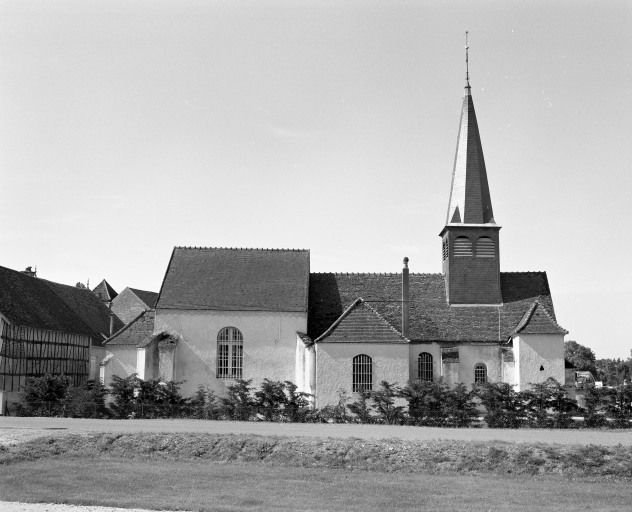Elévation gauche. © Michel Rosso / Région Bourgogne-Franche-Comté, Inventaire du patrimoine - 2002