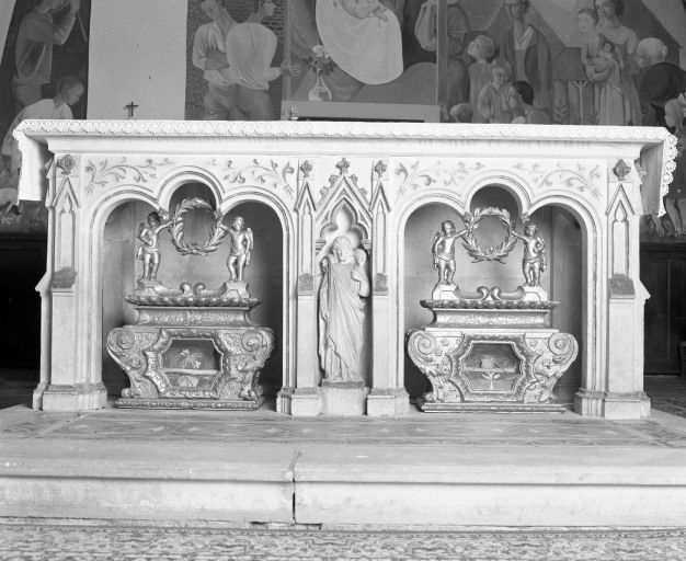 Maître-autel. © Michel Rosso / Région Bourgogne-Franche-Comté, Inventaire du patrimoine - 2002