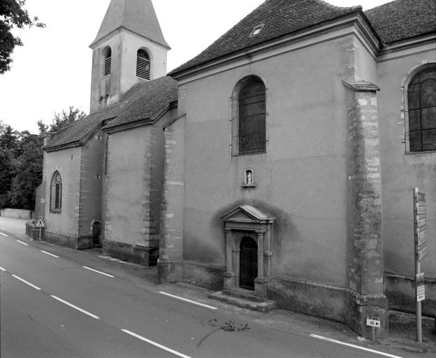 Elévation droite. © Michel Rosso / Région Bourgogne-Franche-Comté, Inventaire du patrimoine - 2002