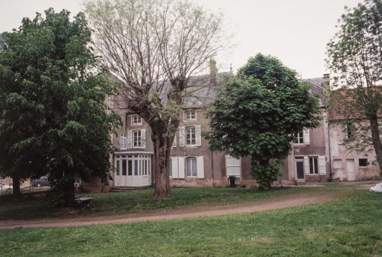 Façade postérieure. © Jean-Luc Duthu / Région Bourgogne-Franche-Comté, Inventaire du patrimoine - 2003