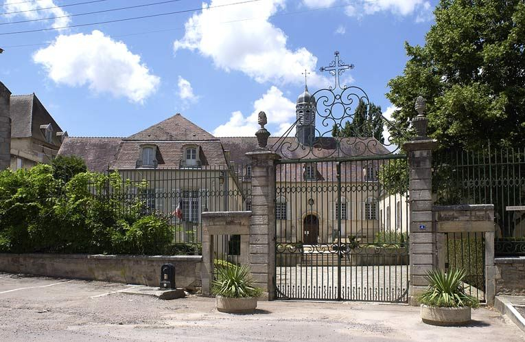 Grille d'entrée. © Michel Thierry / Région Bourgogne-Franche-Comté, Inventaire du patrimoine - 2003