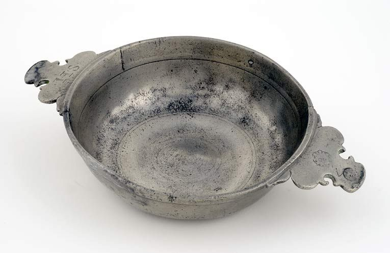 Troisième écuelle © Michel Thierry / Région Bourgogne-Franche-Comté, Inventaire du patrimoine - 2003