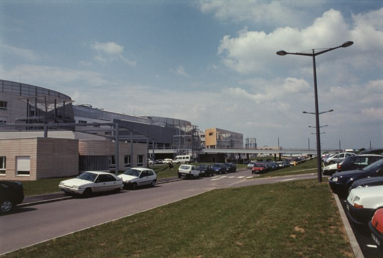 Façade antérieure, vue d'ensemble. © Jean-Luc Duthu / Région Bourgogne-Franche-Comté, Inventaire du patrimoine - 2003