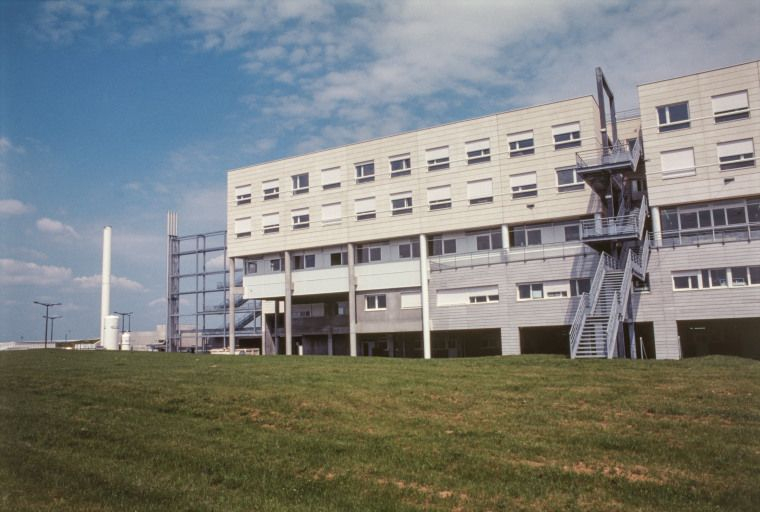 Façade postérieure, partie gauche. © Jean-Luc Duthu / Région Bourgogne-Franche-Comté, Inventaire du patrimoine - 2003