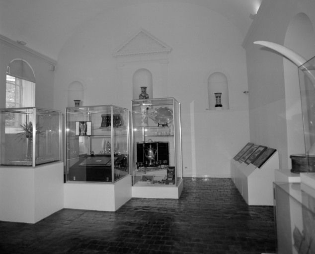 Vue d'ensemble de la salle au rez de chaussée. © Jean-Luc Duthu / Région Bourgogne-Franche-Comté, Inventaire du patrimoine - 2003