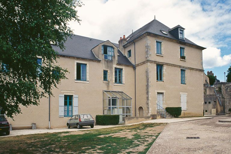 Vue du bâtiment principal, façade postérieure. © Jean-Luc Duthu / Région Bourgogne-Franche-Comté, Inventaire du patrimoine - 2003