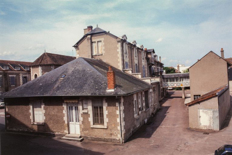 Ancien service de chirurgie (pavillon Renault). © Jean-Luc Duthu / Région Bourgogne-Franche-Comté, Inventaire du patrimoine - 2003