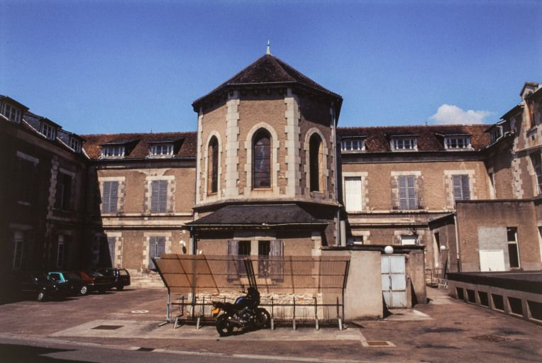 Galerie couverte. © Jean-Luc Duthu / Région Bourgogne-Franche-Comté, Inventaire du patrimoine - 2003