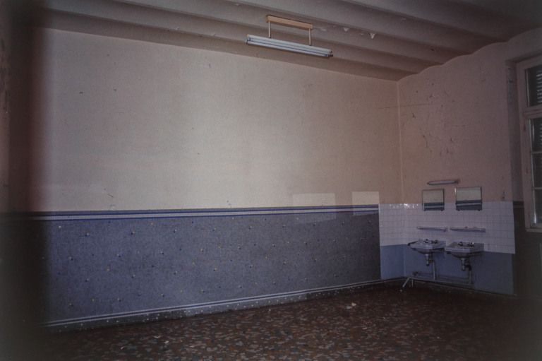 Bâtiment principal, 1er étage, chambre à 6 ou 8 lits. © Jean-Luc Duthu / Région Bourgogne-Franche-Comté, Inventaire du patrimoine - 2003