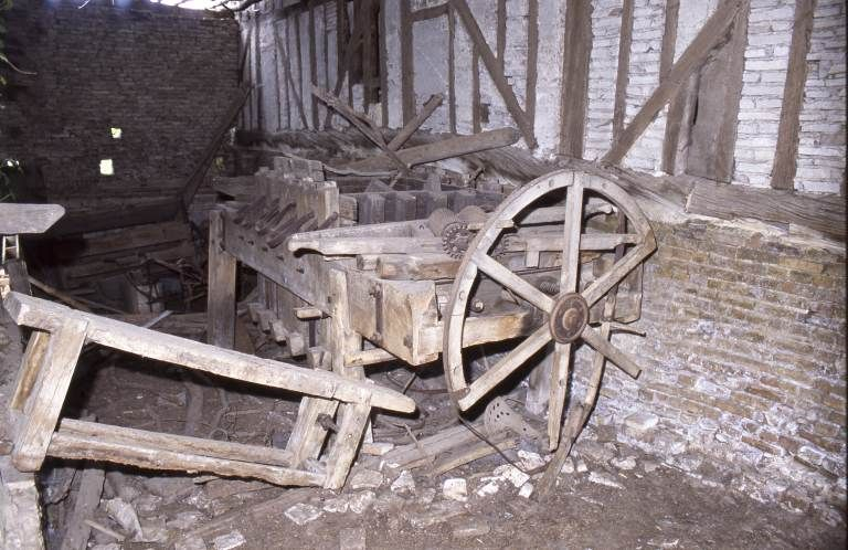 Pressoir. © Michel Rosso / Région Bourgogne-Franche-Comté, Inventaire du patrimoine - 2003