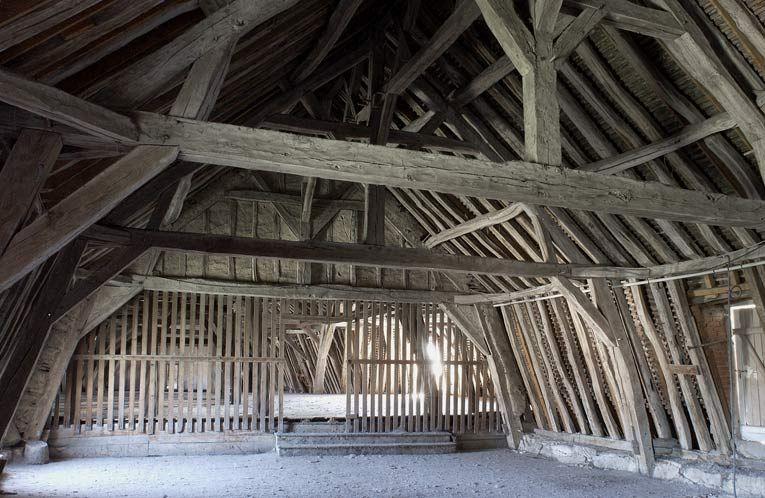 Aile droite : charpente. © Michel Thierry / Région Bourgogne-Franche-Comté, Inventaire du patrimoine - 2004