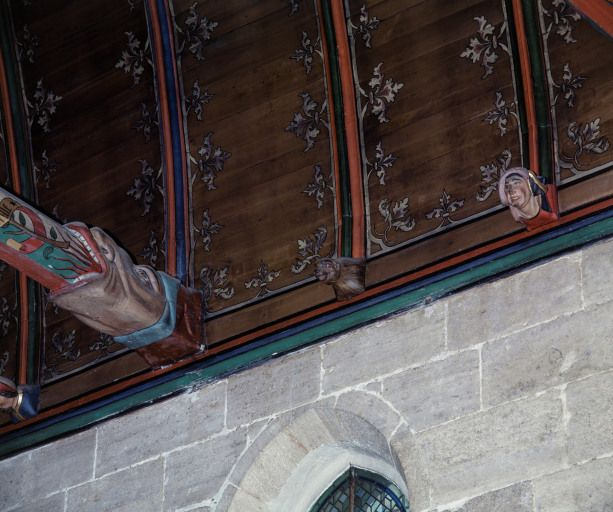 Grande chambre des Pauvres : détail, blochets saillants figurés (6e travée, côté gauche). © Michel Rosso / Région Bourgogne-Franche-Comté, Inventaire du patrimoine - 2004