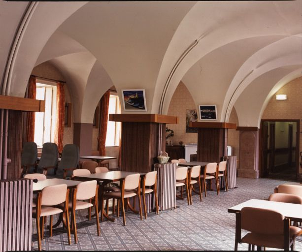 Bâtiment dit des greniers : salle Sainte-Marguerite. © Michel Rosso / Région Bourgogne-Franche-Comté, Inventaire du patrimoine - 2004