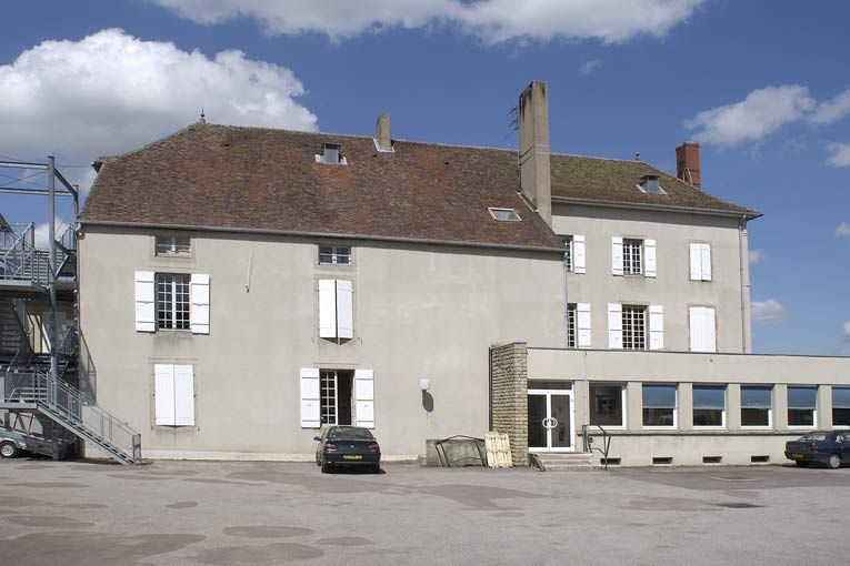 Façade postérieure. © Michel Thierry / Région Bourgogne-Franche-Comté, Inventaire du patrimoine - 2004