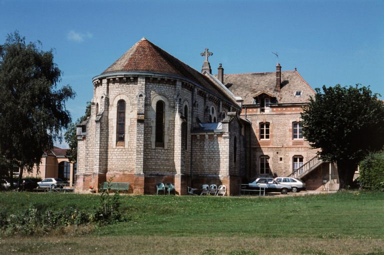Chapelle, le chevet vue oblique. © Michel Rosso / Région Bourgogne-Franche-Comté, Inventaire du patrimoine - 2004