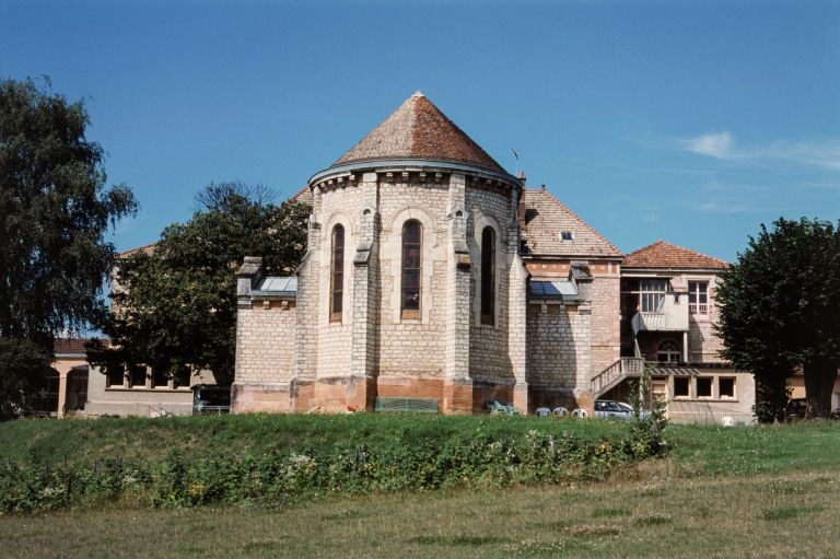 Chapelle, le chevet. © Michel Rosso / Région Bourgogne-Franche-Comté, Inventaire du patrimoine - 2004