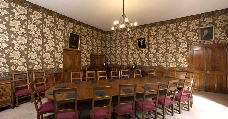 Salle du conseil d'administration, vue d'ensemble. © Michel Thierry / Région Bourgogne-Franche-Comté, Inventaire du patrimoine - 2004