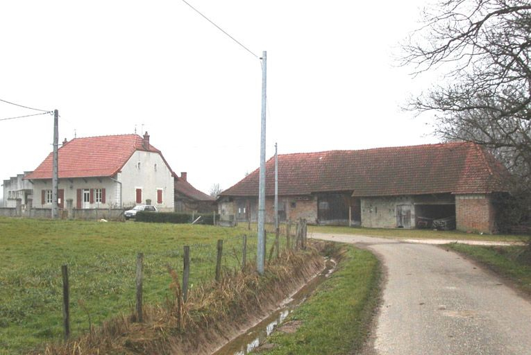 Vue d'ensemble de la façade. © Gaëlle Prost / Ecomusée de la Bresse Bourguignonne - 2005