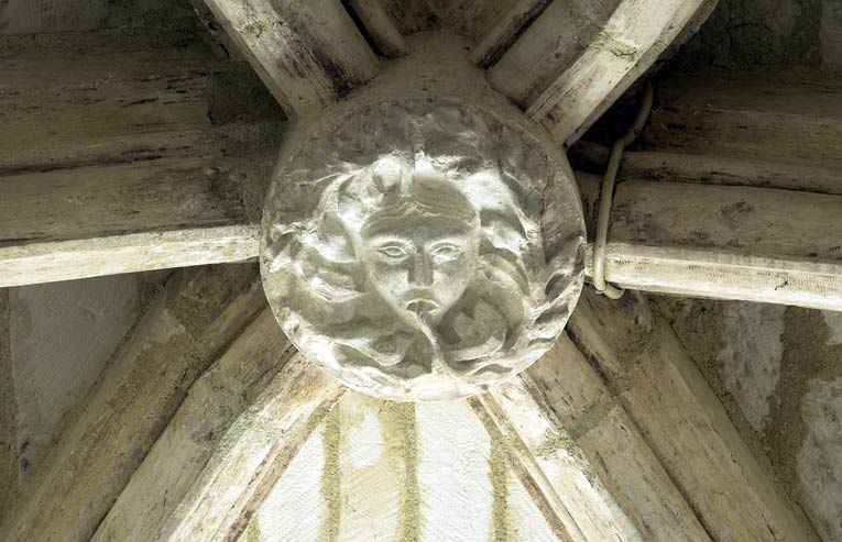 Chapelle du revestiaire : clé de voûte. © Michel Thierry / Région Bourgogne-Franche-Comté, Inventaire du patrimoine - 2005