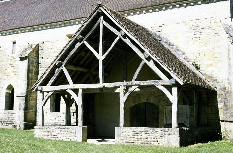  abbaye © Michel Thierry / Région Bourgogne-Franche-Comté, Inventaire du patrimoine - 2006