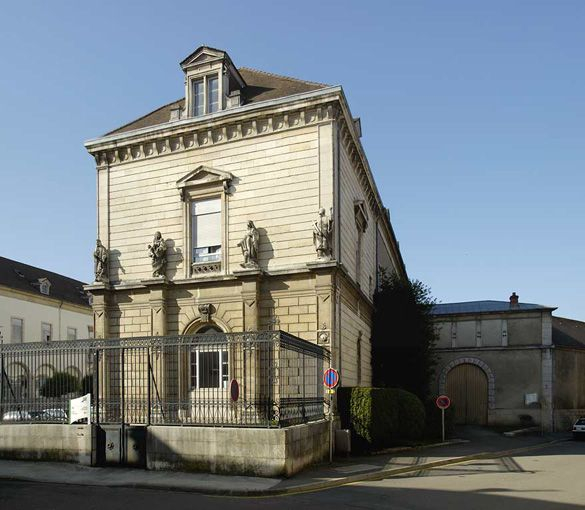 Aile droite. © Michel Thierry / Région Bourgogne-Franche-Comté, Inventaire du patrimoine - 2006