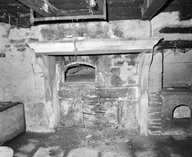 La chambre à four. La cheminée, détail. © Jean-Luc Duthu / Région Bourgogne-Franche-Comté, Inventaire du patrimoine - 2006