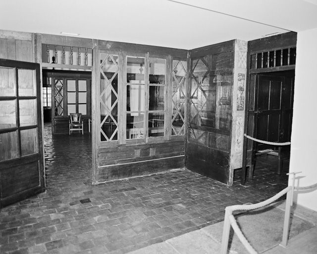 Cabinet des soeurs (salle des femmes). © Jean-Luc Duthu / Région Bourgogne-Franche-Comté, Inventaire du patrimoine - 2006
