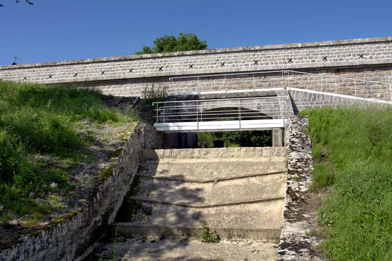 barrage © Alain Morelière / Région Bourgogne-Franche-Comté, Inventaire du patrimoine - 2007
