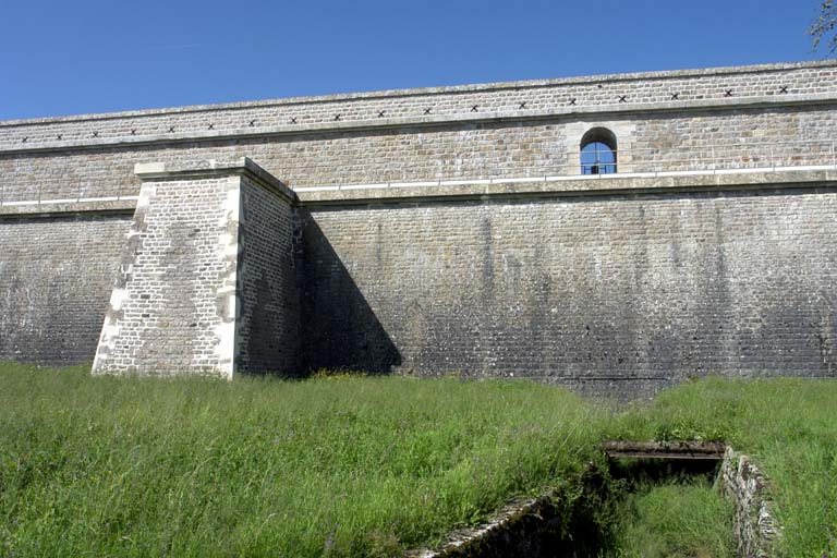 barrage © Alain Morelière / Région Bourgogne-Franche-Comté, Inventaire du patrimoine - 2007