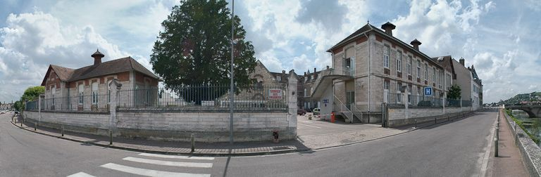 Vue d'ensemble depuis le quai. © Pierre-Marie Barbe-Richaud / Région Bourgogne-Franche-Comté, Inventaire du patrimoine - 2008