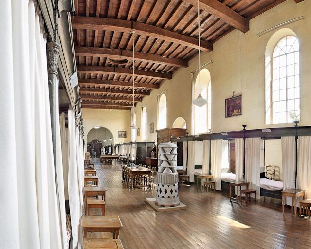 Salle des femmes. © Pierre-Marie Barbe-Richaud / Région Bourgogne-Franche-Comté, Inventaire du patrimoine - 2009