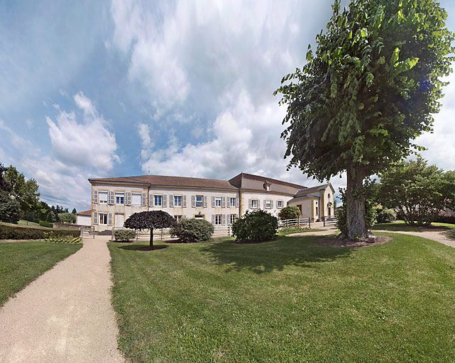 Bâtiment donnant rue de la Gare. © Thierry Kuntz / Région Bourgogne-Franche-Comté, Inventaire du patrimoine - 2009