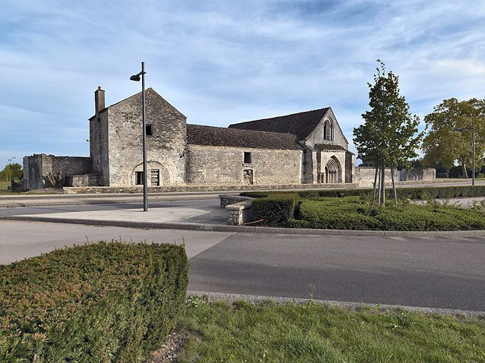 Vue vers le Sud depuis la RN74. © Thierry Kuntz / Région Bourgogne-Franche-Comté, Inventaire du patrimoine - 2010
