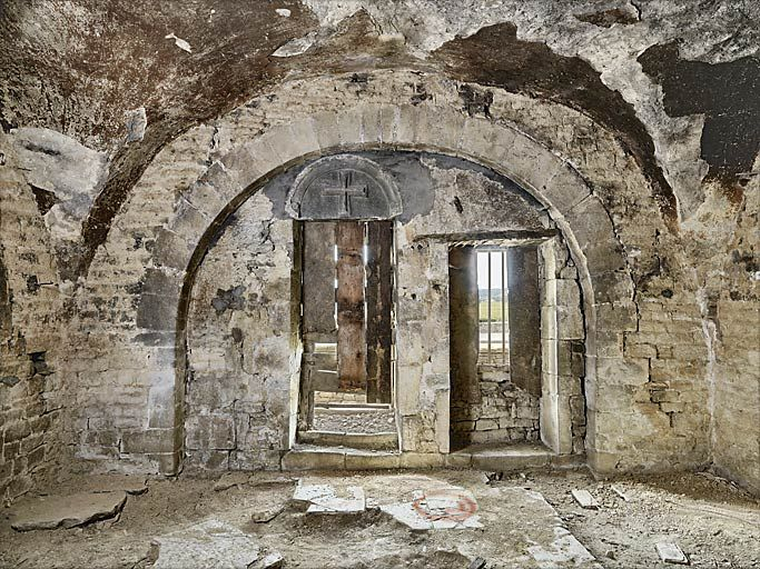 Porterie : porte et baie donnant sur la rue. © Thierry Kuntz / Région Bourgogne-Franche-Comté, Inventaire du patrimoine - 2010