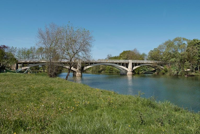 Pont routier sur la D933. © Jean-Luc Duthu / Région Bourgogne-Franche-Comté, Inventaire du patrimoine - 2010